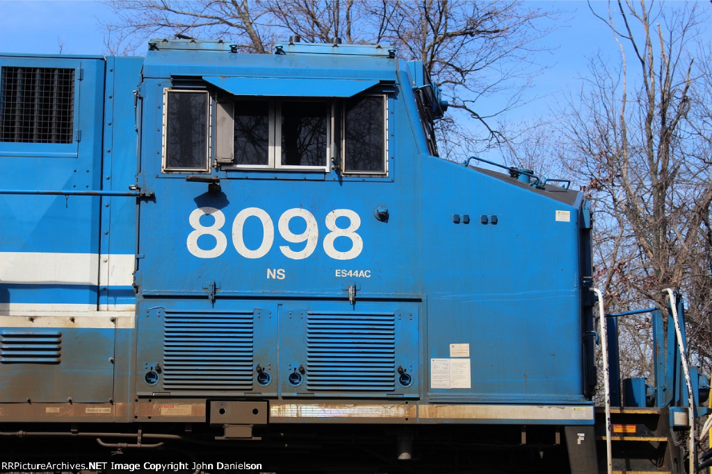 NS 8098